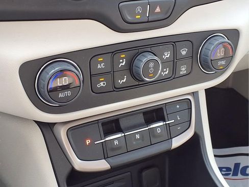 Used 2023 GMC Terrain Denali w/ Denali Premium Package image 14