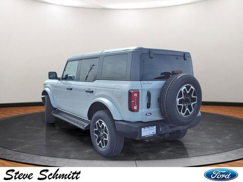 New 2026 Ford Bronco Outer Banks AWD/4WD image 3
