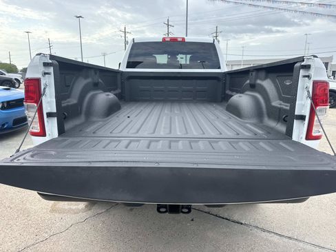 Used 2024 RAM 2500 Big Horn AWD/4WD image 8
