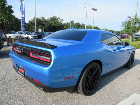 Used 2023 Dodge Challenger SRT Hellcat w/ Driver Convenience Group RWD image 7