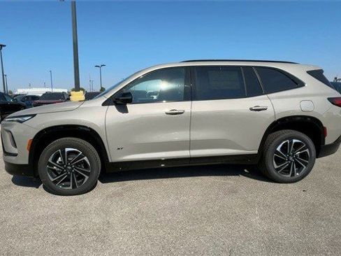 New 2026 Buick Enclave Sport Touring w/ LPO, Illumination Package image 5