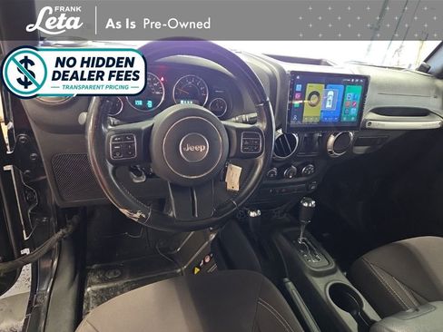Used 2015 Jeep Wrangler Sahara w/ Connectivity Group AWD/4WD image 16