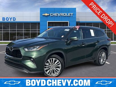 Used 2023 Toyota Highlander Platinum