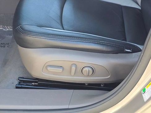 Used 2022 Chevrolet Malibu LT FWD image 20