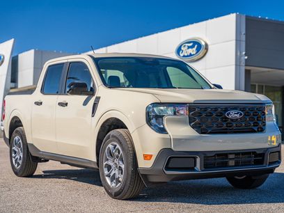 New 2025 Ford Maverick XLT w/ XLT Luxury Package