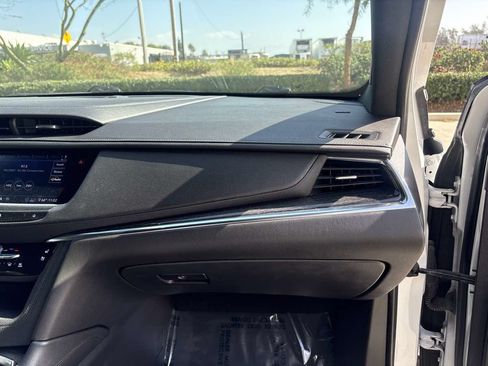 Used 2020 Cadillac XT5 Premium Luxury AWD/4WD image 20