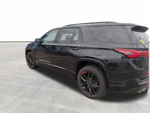 Used 2022 Chevrolet Traverse Premier w/ Redline Edition image 6