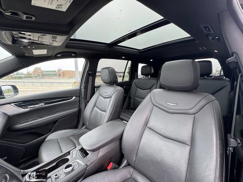Certified 2024 Cadillac XT6 Premium Luxury w/ LPO, Floor Liner Package AWD/4WD image 25
