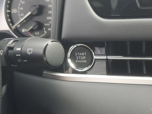 New 2026 Mitsubishi Outlander LE FWD image 29