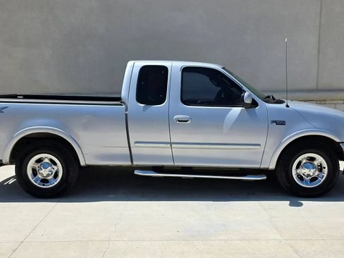 Used 2003 Ford F150 XLT RWD image 2