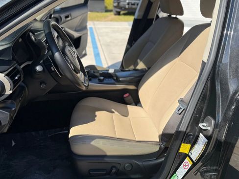 Used 2019 Lexus IS 300 w/ Premium Package RWD image 10