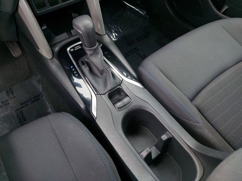 Used 2024 Toyota Corolla Cross AWD Hybrid w/ Moonroof Package image 24