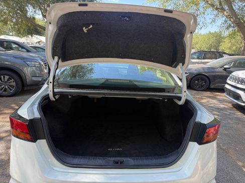 Used 2025 Nissan Altima 2.5 SR image 28