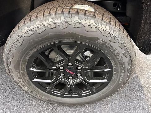 New 2026 GMC Canyon AT4 AWD/4WD image 16
