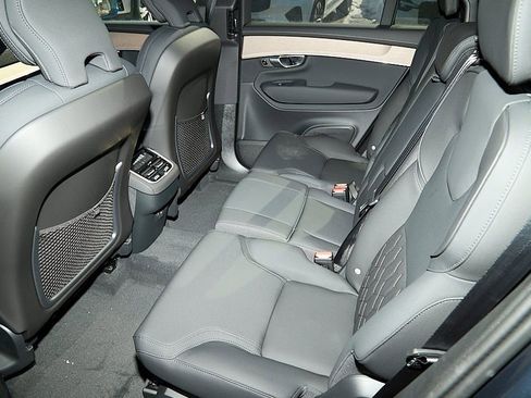 New 2026 Volvo XC90 B5 Plus w/ Protection Package image 20