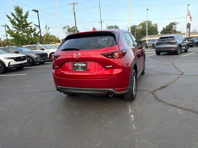 Used 2017 MAZDA CX-5 Touring FWD image 10