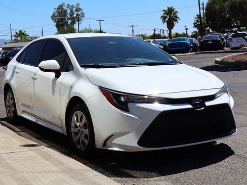 Used 2023 Toyota Corolla LE w/ Carpet Mat Package (TMS) FWD image 14