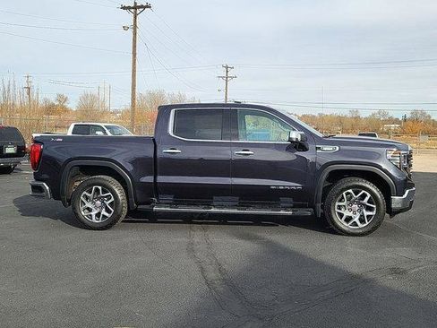 Used 2023 GMC Sierra 1500 SLT w/ SLT Premium Package AWD/4WD image 2