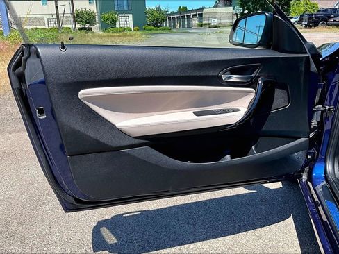 Used 2019 BMW 230i Coupe w/ Convenience Package RWD image 22