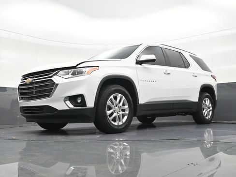 Used 2020 Chevrolet Traverse LT FWD image 22