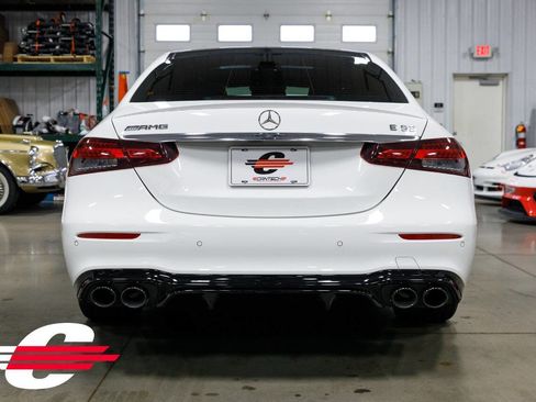 Used 2022 Mercedes-Benz E 53 AMG 4MATIC Sedan image 4