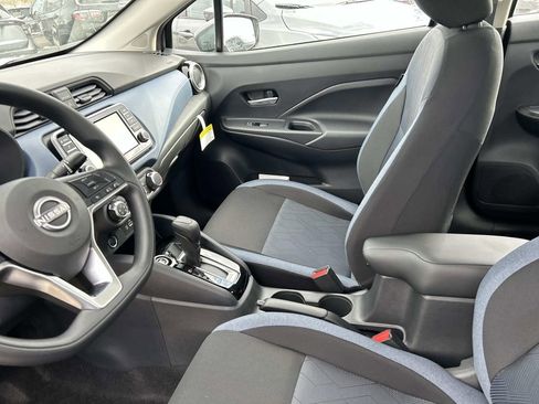 Used 2025 Nissan Versa SV w/ Trunk Package image 20