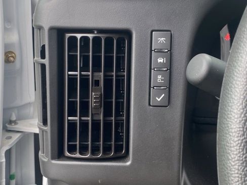 New 2025 Chevrolet Express 3500 w/ Power Convenience Package image 28