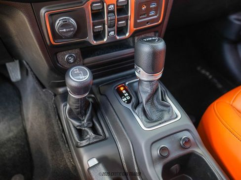 Used 2021 Jeep Wrangler Unlimited Sport image 31