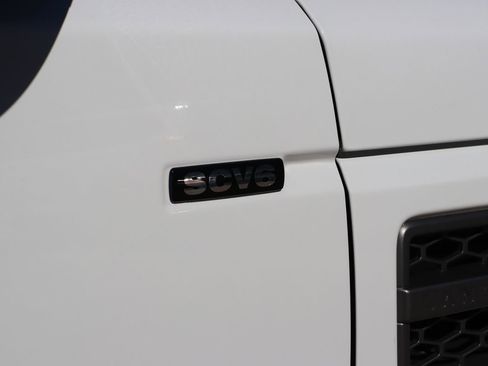 Used 2015 Land Rover LR4 HSE image 5