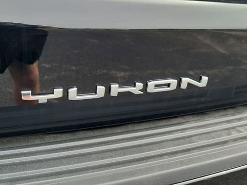 New 2026 GMC Yukon Denali w/ Denali Reserve Package image 7