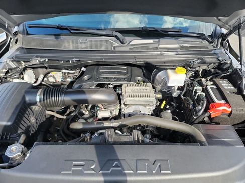 Used 2024 RAM 1500 Big Horn AWD/4WD image 16