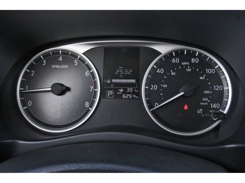 Certified 2025 Nissan Kicks Play S FWD image 16