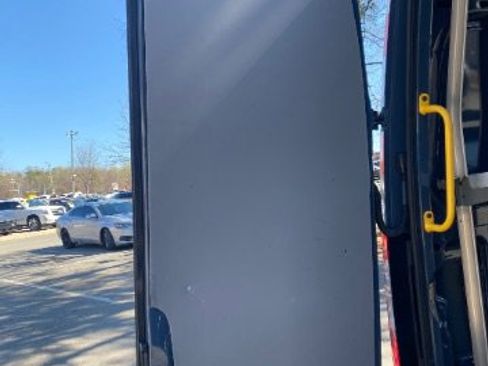 Used 2019 Mercedes-Benz Sprinter 144 image 11