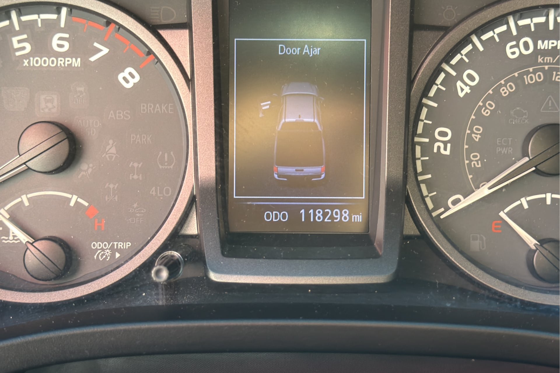 Used 2018 Toyota Tacoma TRD Sport RWD image 24