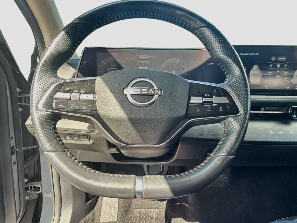 Used 2023 Nissan Ariya FWD image 12