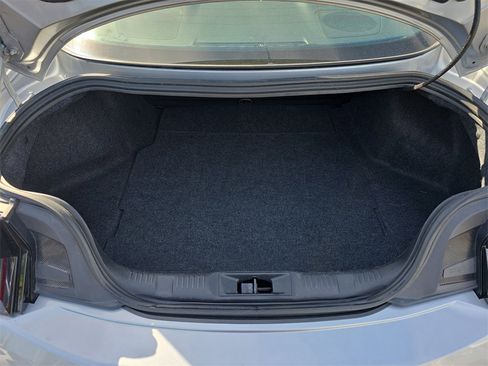 Used 2025 Ford Mustang Premium image 9