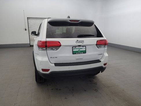 Used 2019 Jeep Grand Cherokee Laredo image 6