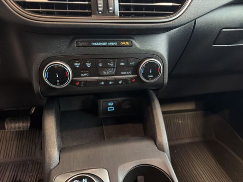 Used 2023 Ford Escape Active AWD/4WD image 24