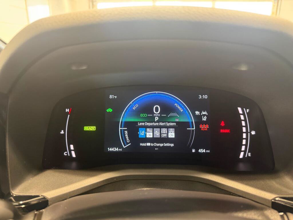 Certified 2026 Toyota Camry SE FWD image 28