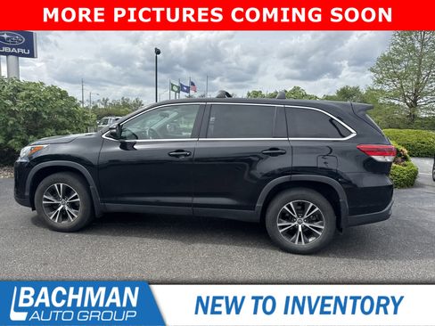 Used 2019 Toyota Highlander LE image 9