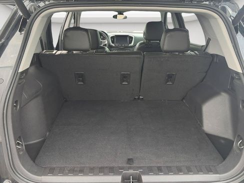Used 2024 GMC Terrain SLT AWD/4WD image 17