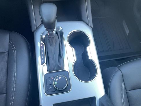 Used 2024 Chevrolet Blazer LT image 9