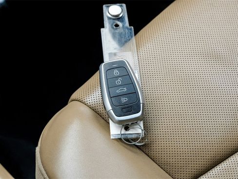 Used 2019 Cadillac Escalade Platinum image 66