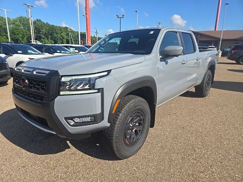 New 2026 Nissan Frontier PRO-4X AWD/4WD image 3