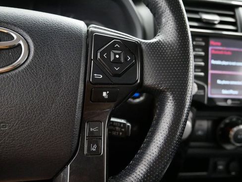 Used 2024 Toyota 4Runner TRD Off-Road Premium image 28