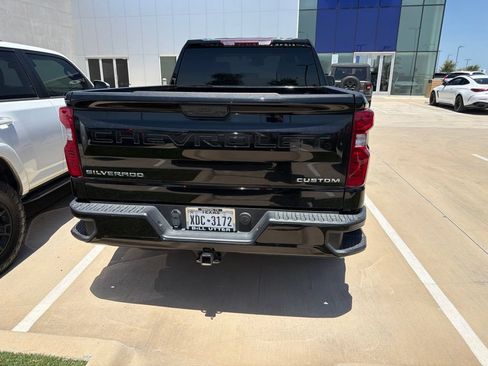 Used 2022 Chevrolet Silverado 1500 Custom RWD image 5
