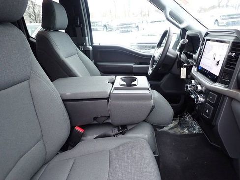 Certified 2025 Ford F150 XLT w/ Equipment Group 301A Standard image 9