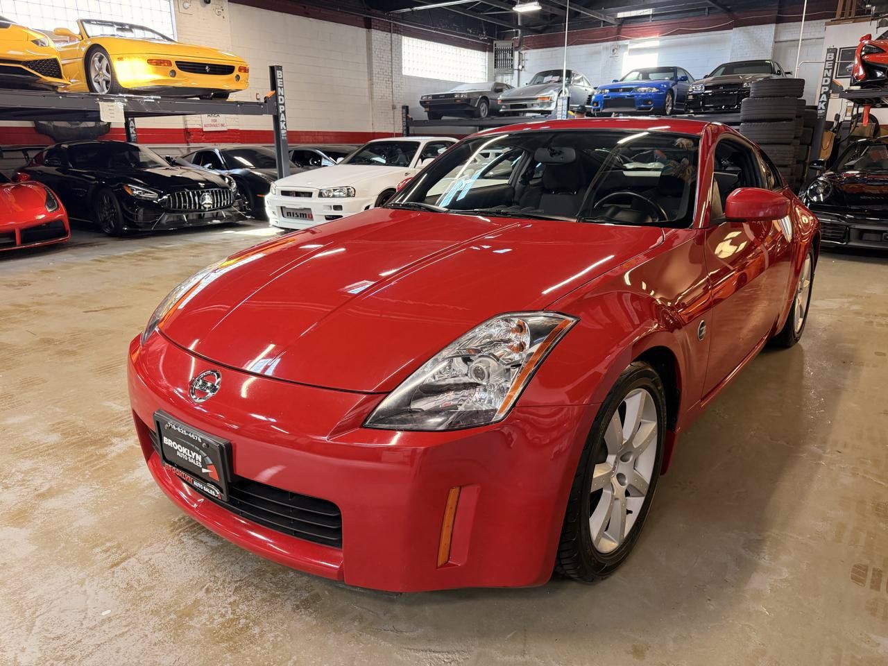 Used 2004 Nissan 350Z Enthusiast w/ Aerodynamics Pkg RWD image 11
