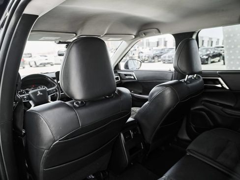 Used 2022 Mitsubishi Outlander SE FWD image 42