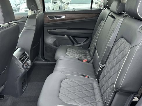 New 2026 Volkswagen Atlas SEL Premium R-Line image 13